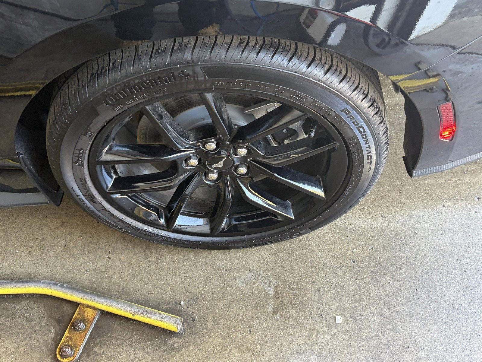 Used 2025 Ford Mustang GT Premium RWD image 34