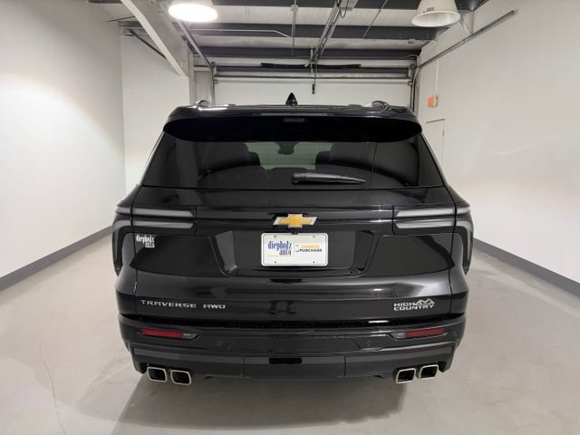 Used 2026 Chevrolet Traverse High Country w/ LPO, Floor Liner Package AWD/4WD image 6
