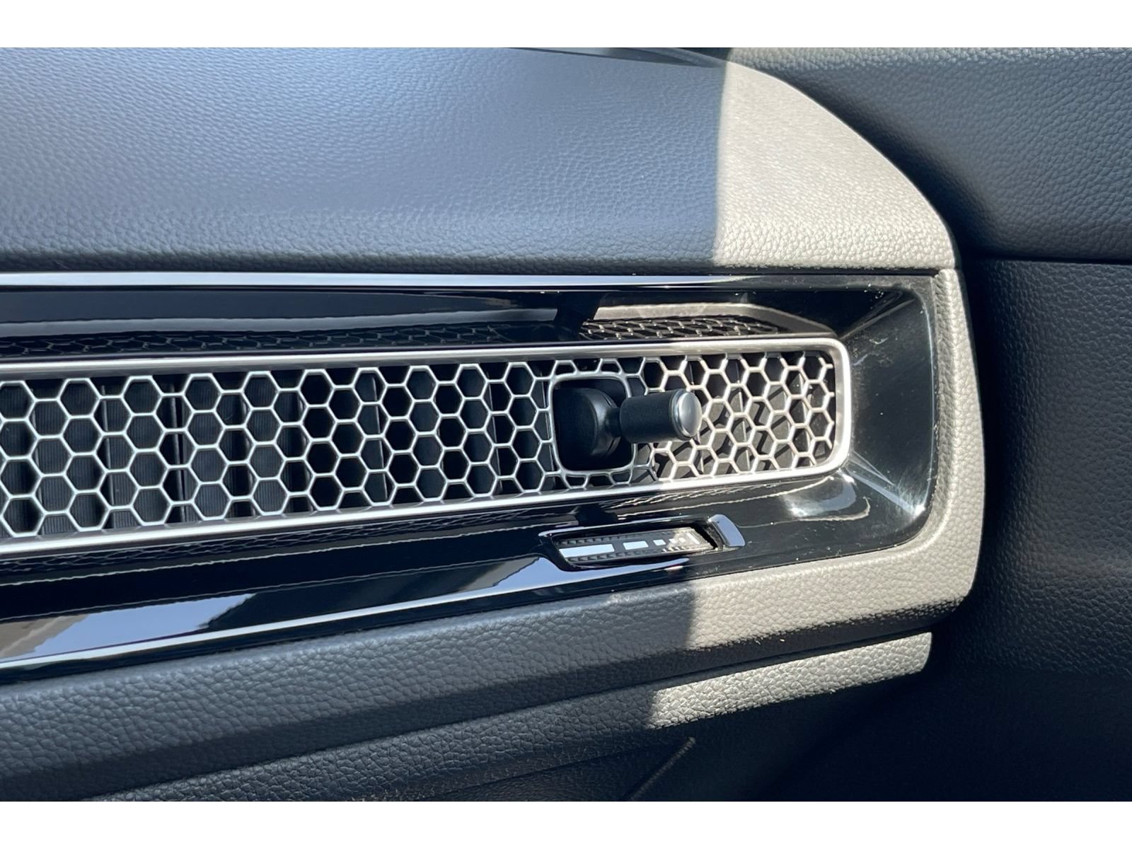 Used 2023 Honda Civic Sport image 28