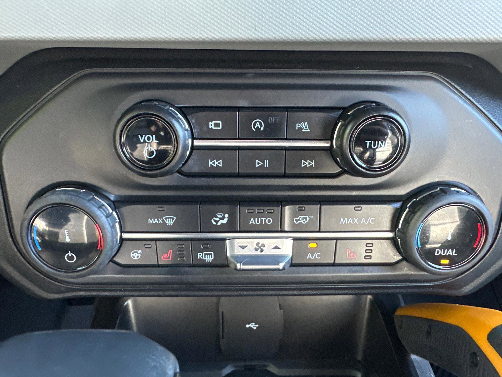 Used 2022 Ford Bronco Badlands AWD/4WD image 17