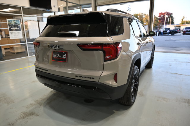 New 2027 GMC Terrain Elevation w/ Elevation Premium Package AWD/4WD image 5
