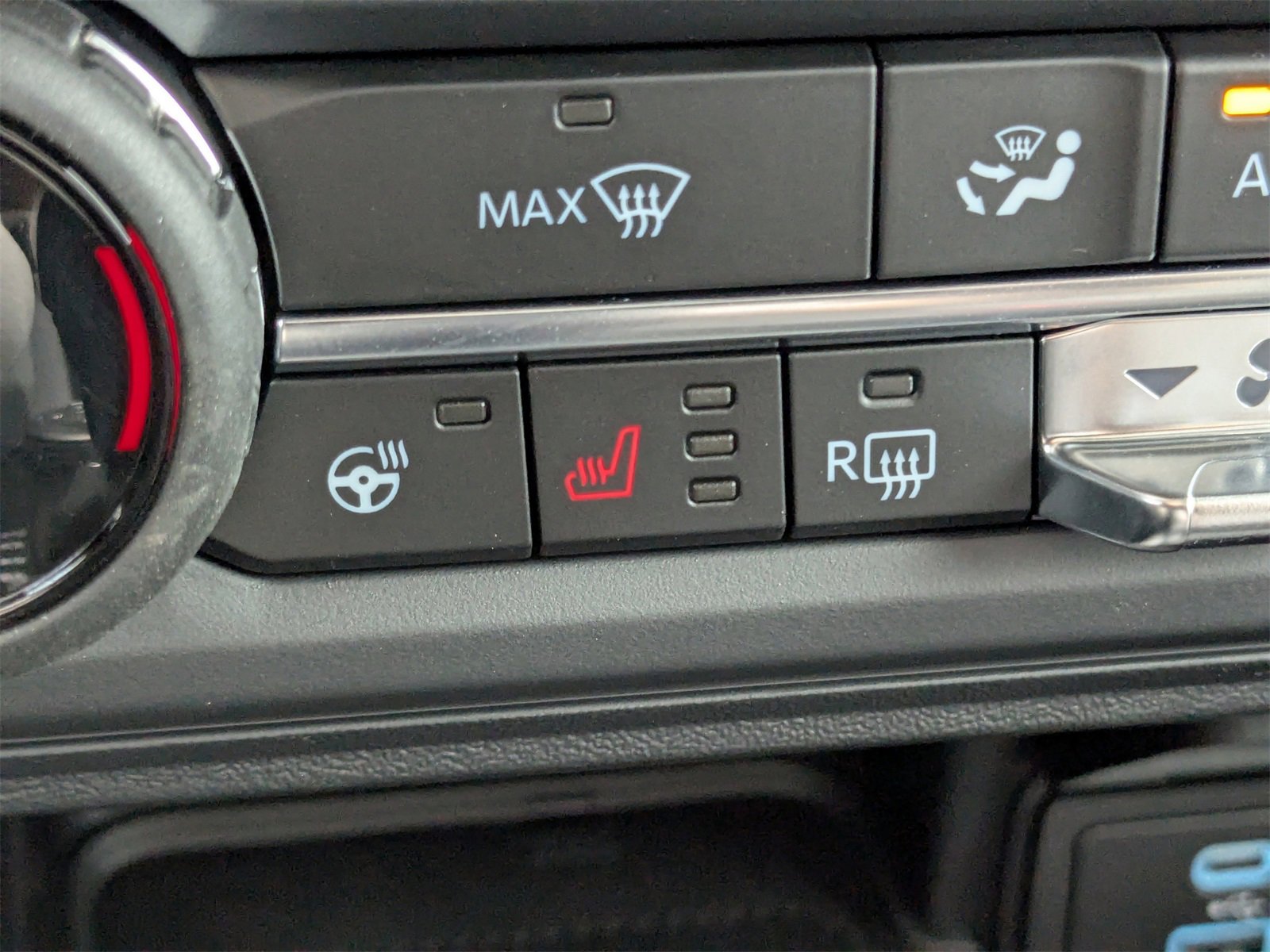 New 2025 Ford Bronco Badlands image 16