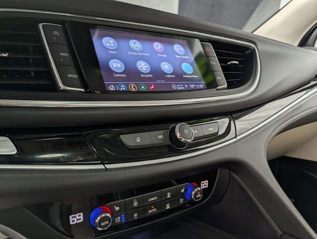 Used 2024 Buick Enclave Avenir w/ Avenir Technology Package image 24