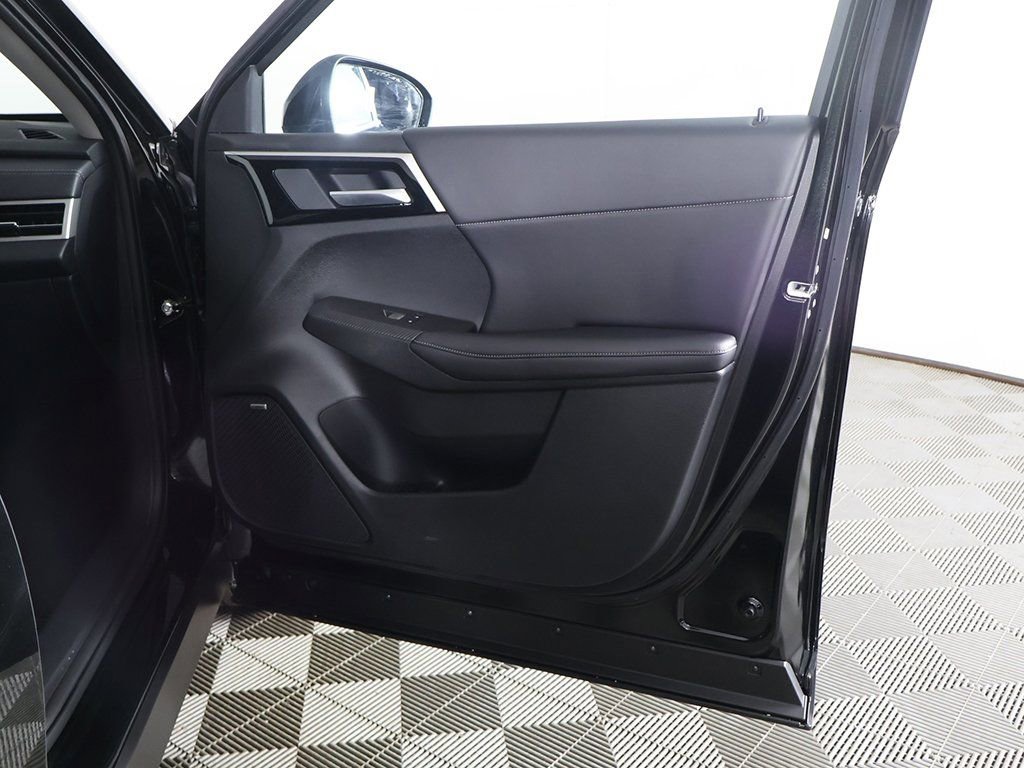 New 2026 Mitsubishi Outlander SE image 22