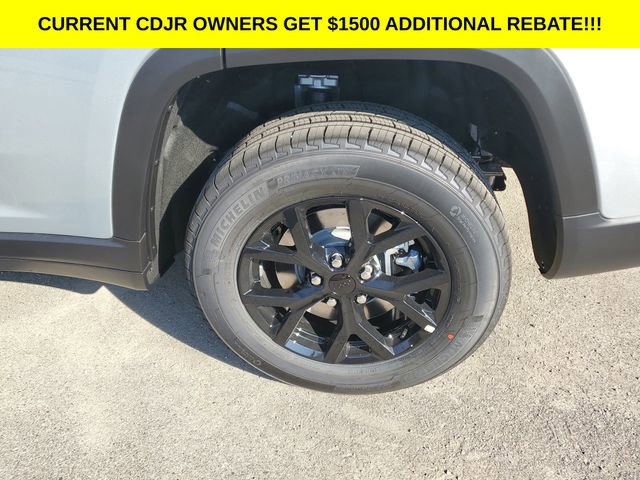 New 2025 Jeep Grand Cherokee L Altitude image 5