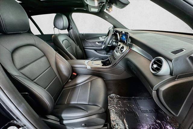 Used 2022 Mercedes-Benz GLC 300 4MATIC image 27