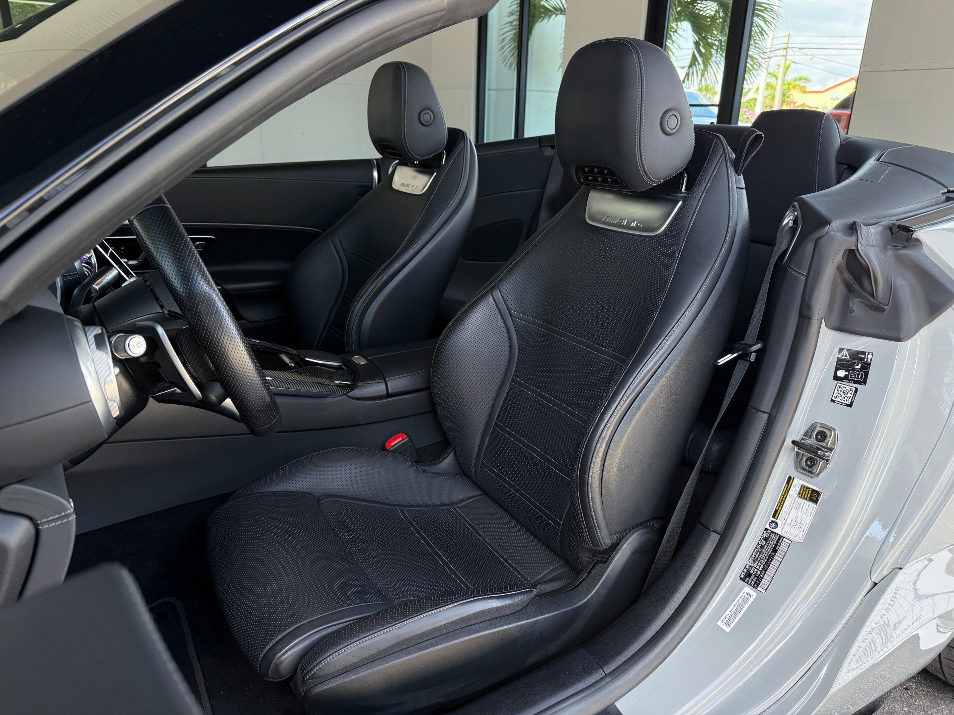 Used 2022 Mercedes-Benz SL 63 AMG 4MATIC image 36