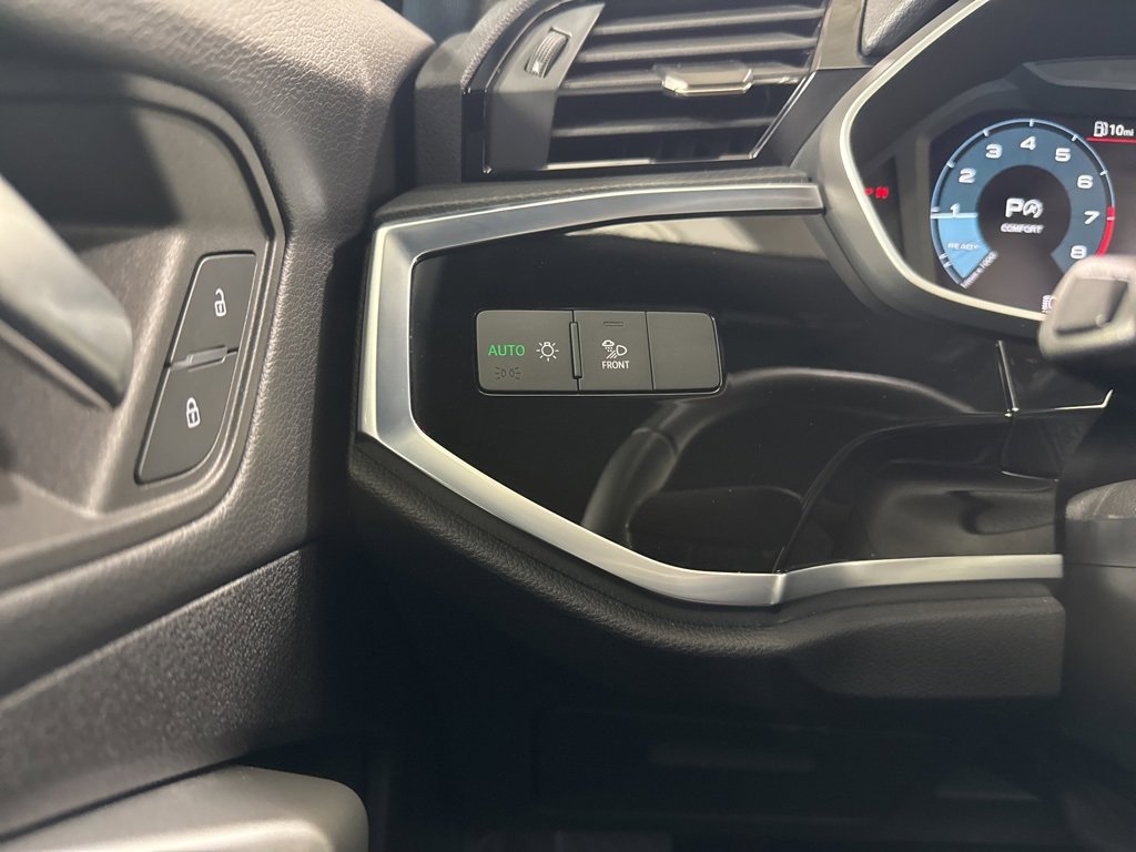 Used 2024 Audi Q3 2.0T Premium Plus w/ Premium Plus Package image 26