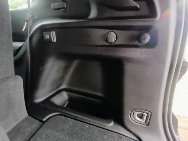 Used 2025 Jeep Grand Cherokee L Altitude RWD image 75
