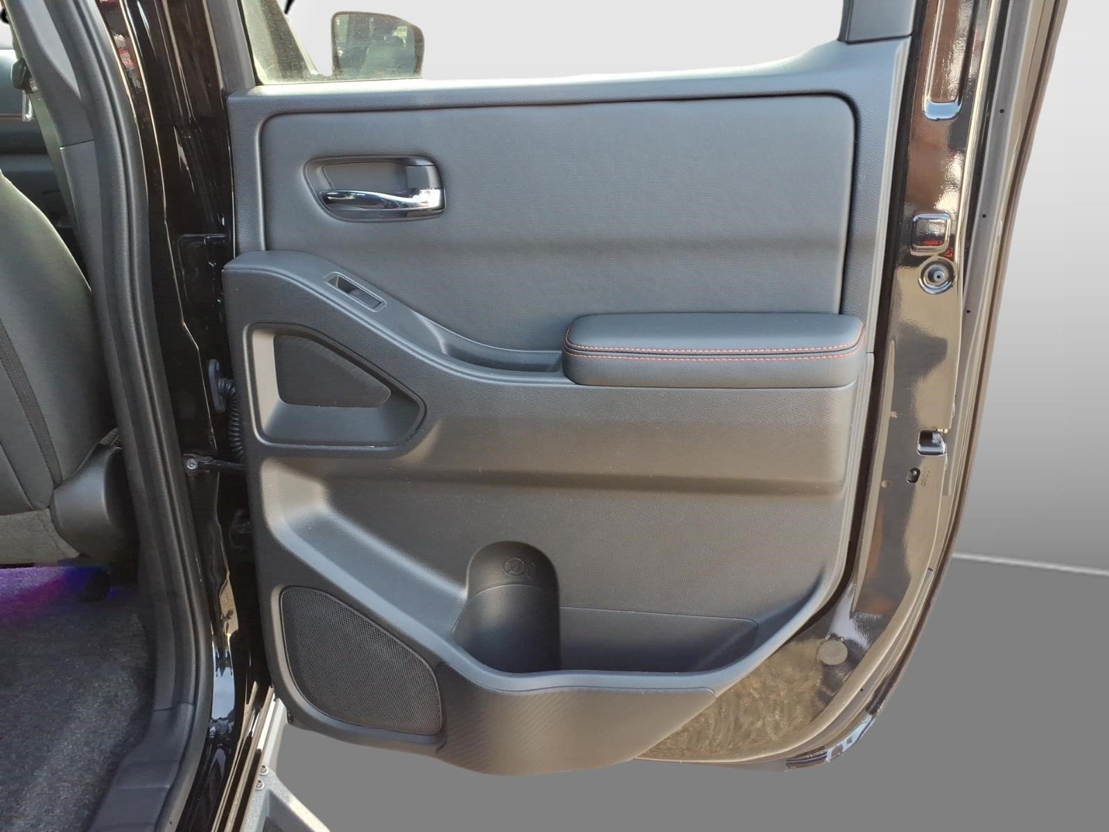 Certified 2023 Nissan Frontier PRO-4X w/ Technology Package AWD/4WD image 26