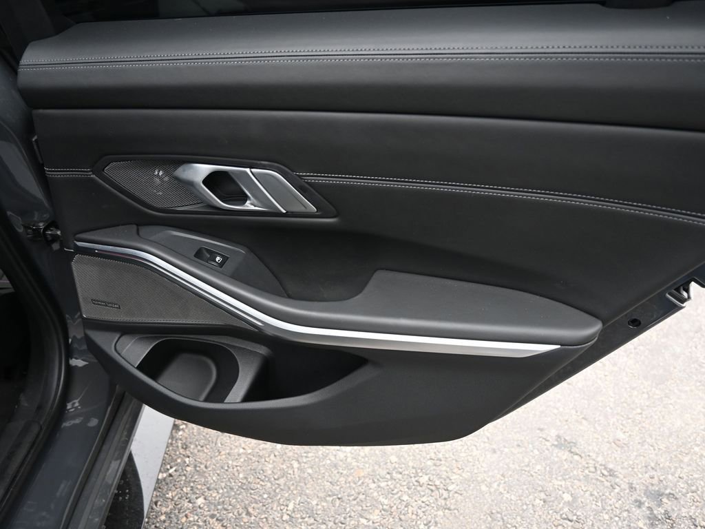 Used 2022 BMW M3 Competition w/ M Carbon Exterior Package AWD/4WD image 28