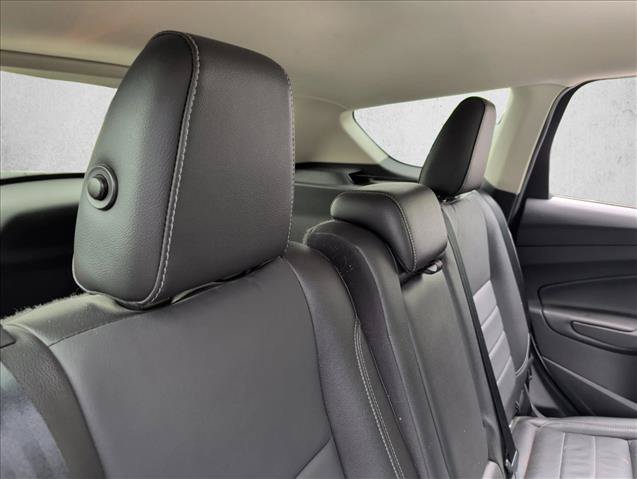 Used 2015 Ford Escape SE w/ Equipment Group 201A AWD/4WD image 18