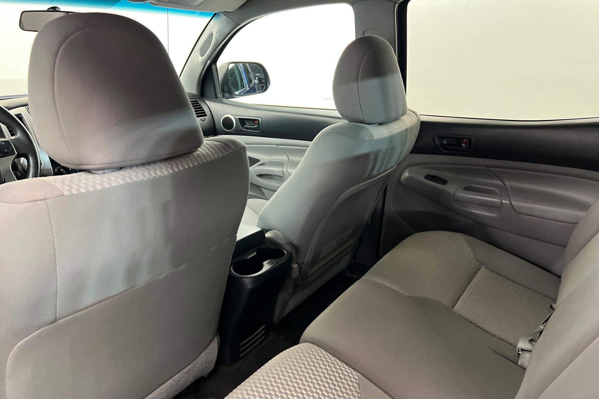 Used 2015 Toyota Tacoma Double Cab 4x4 SR5 V6 Long Bed image 20