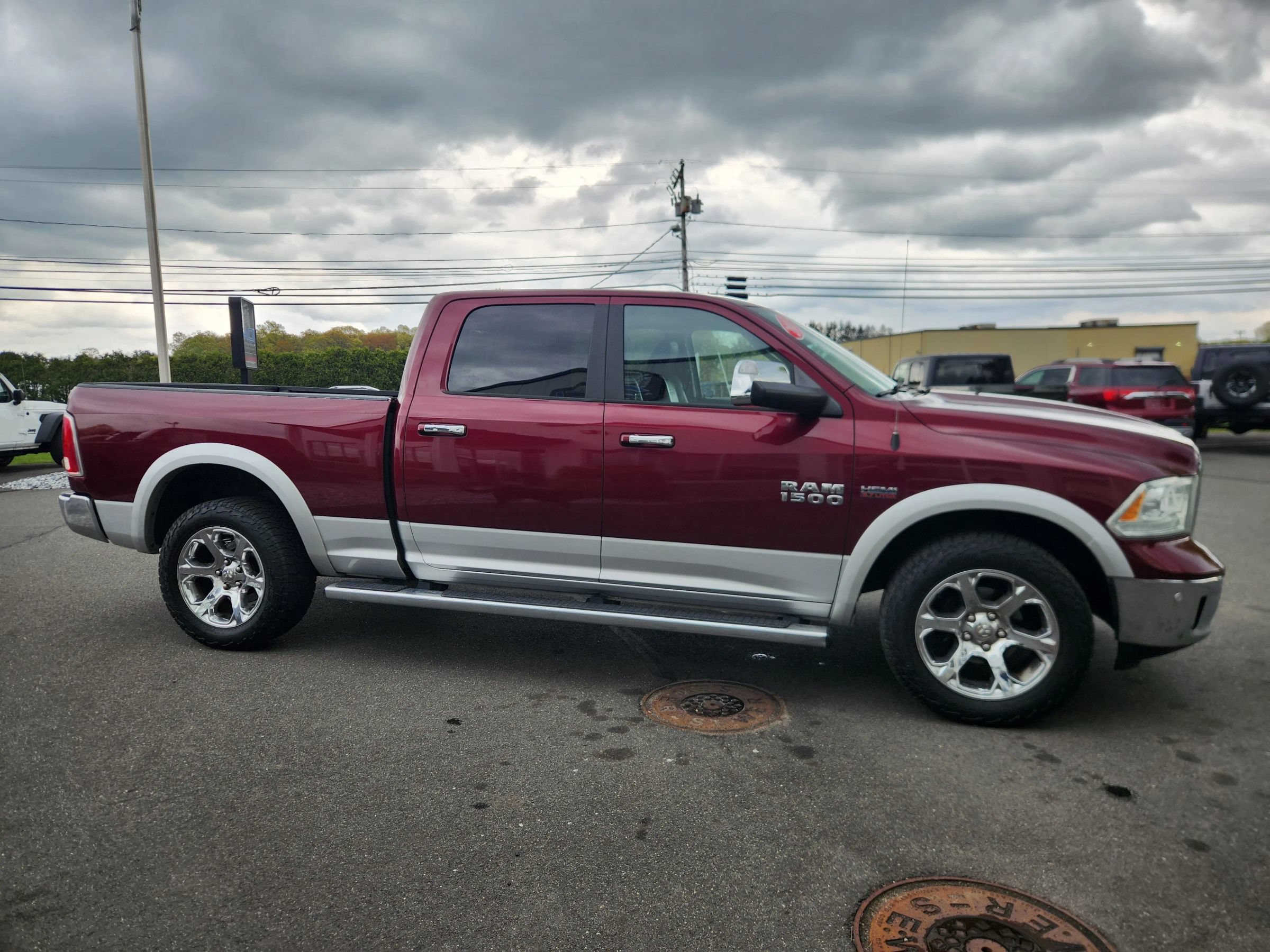Used 2017 RAM 1500 Laramie w/ Convenience Group AWD/4WD image 37