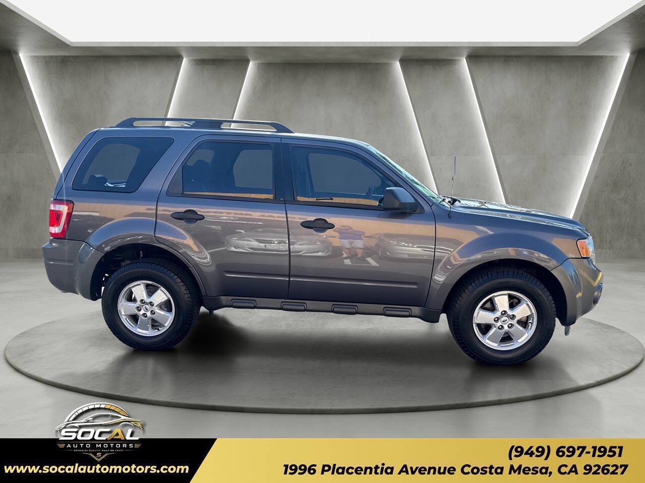 Used 2010 Ford Escape XLS FWD image 6