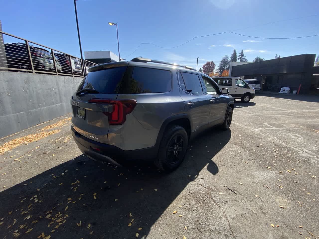 Used 2021 GMC Acadia AT4 w/ Technology Package AWD/4WD image 6