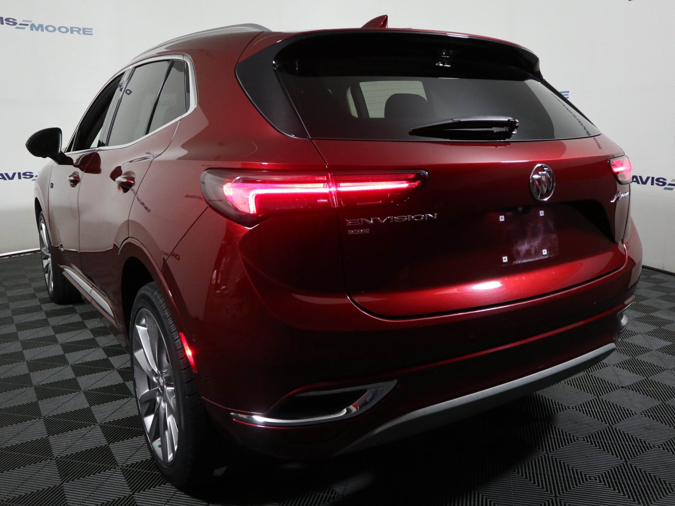 Used 2023 Buick Envision Avenir AWD/4WD image 9
