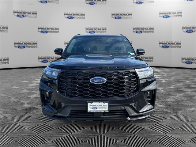 Used 2025 Ford Explorer ST-Line image 8