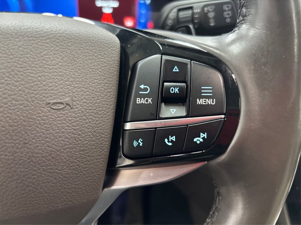 Used 2021 Ford Explorer Platinum w/ Equipment Group 601A AWD/4WD image 33