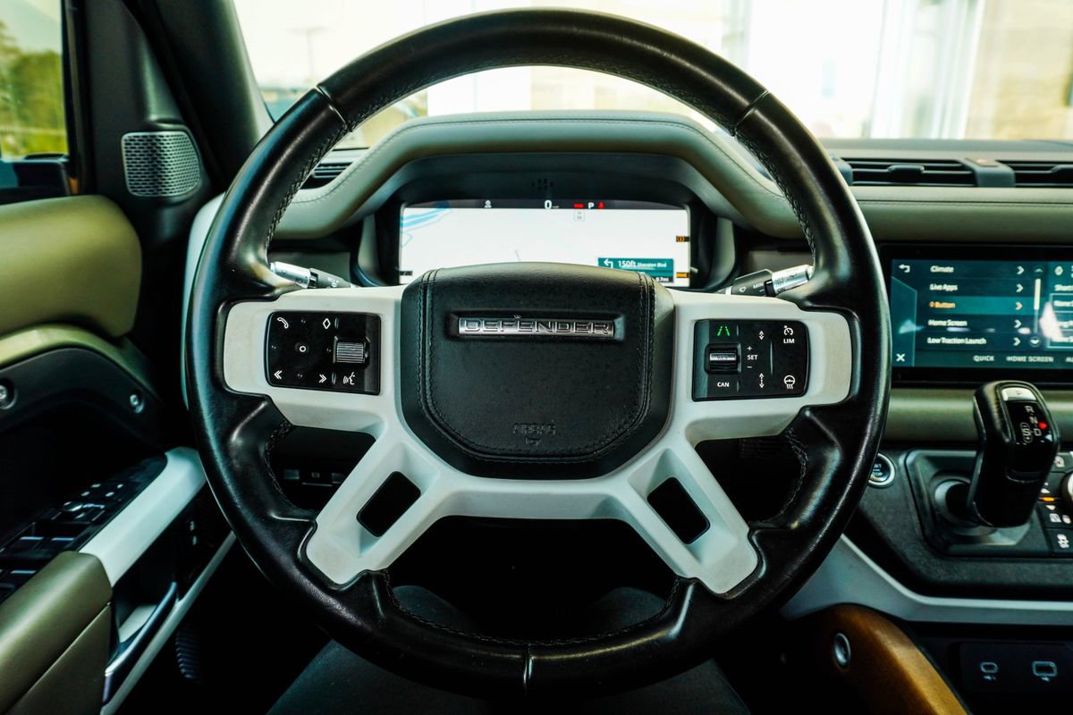 Used 2021 Land Rover Defender 110 X-Dynamic HSE image 15