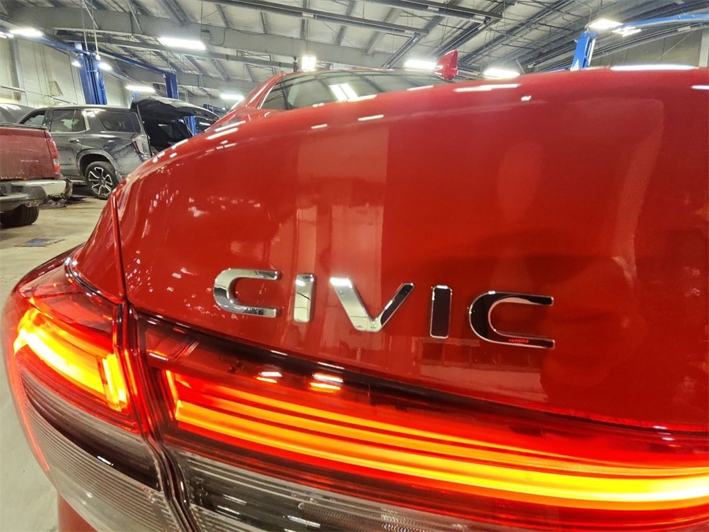 Used 2024 Honda Civic Touring image 31