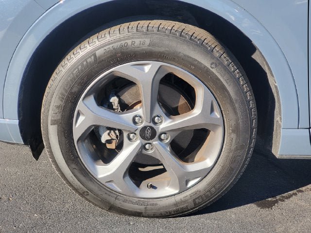Certified 2024 Ford Escape ST-Line w/ Tech Pack #1 AWD/4WD image 32