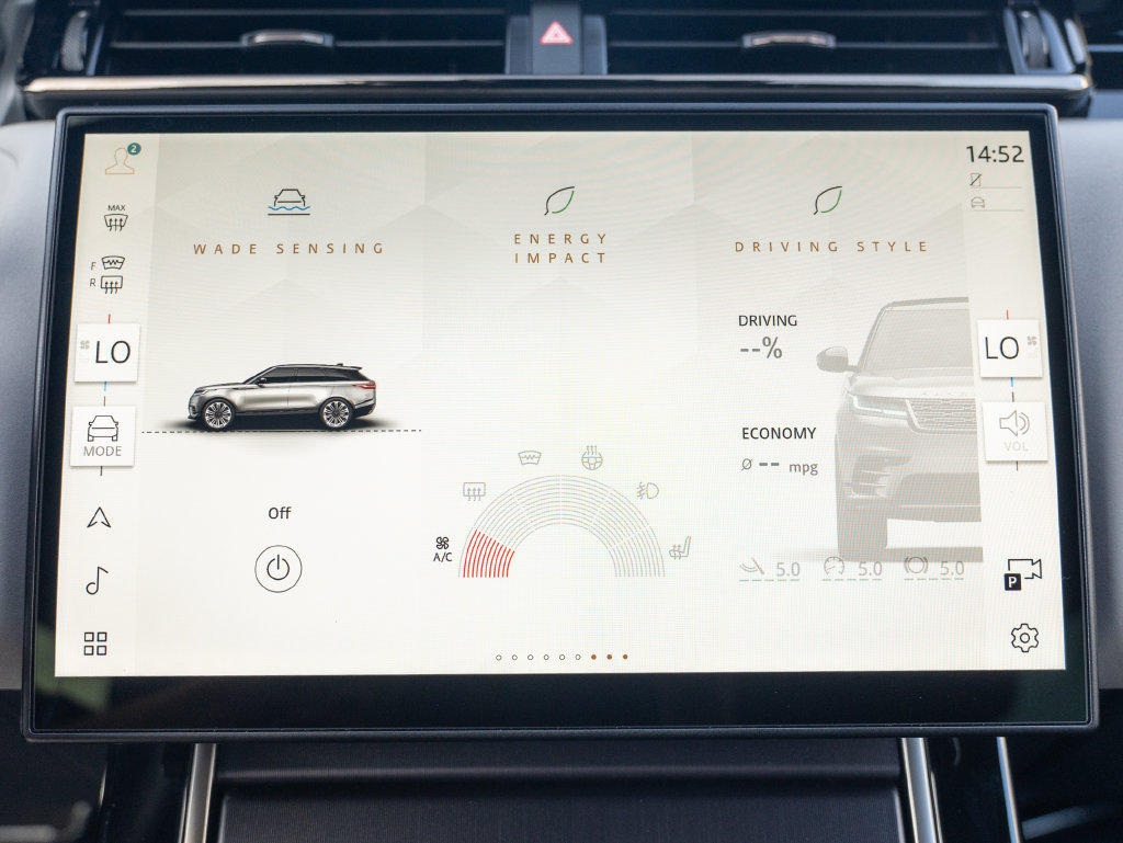 Certified 2026 Land Rover Range Rover Velar Dynamic SE AWD/4WD image 24