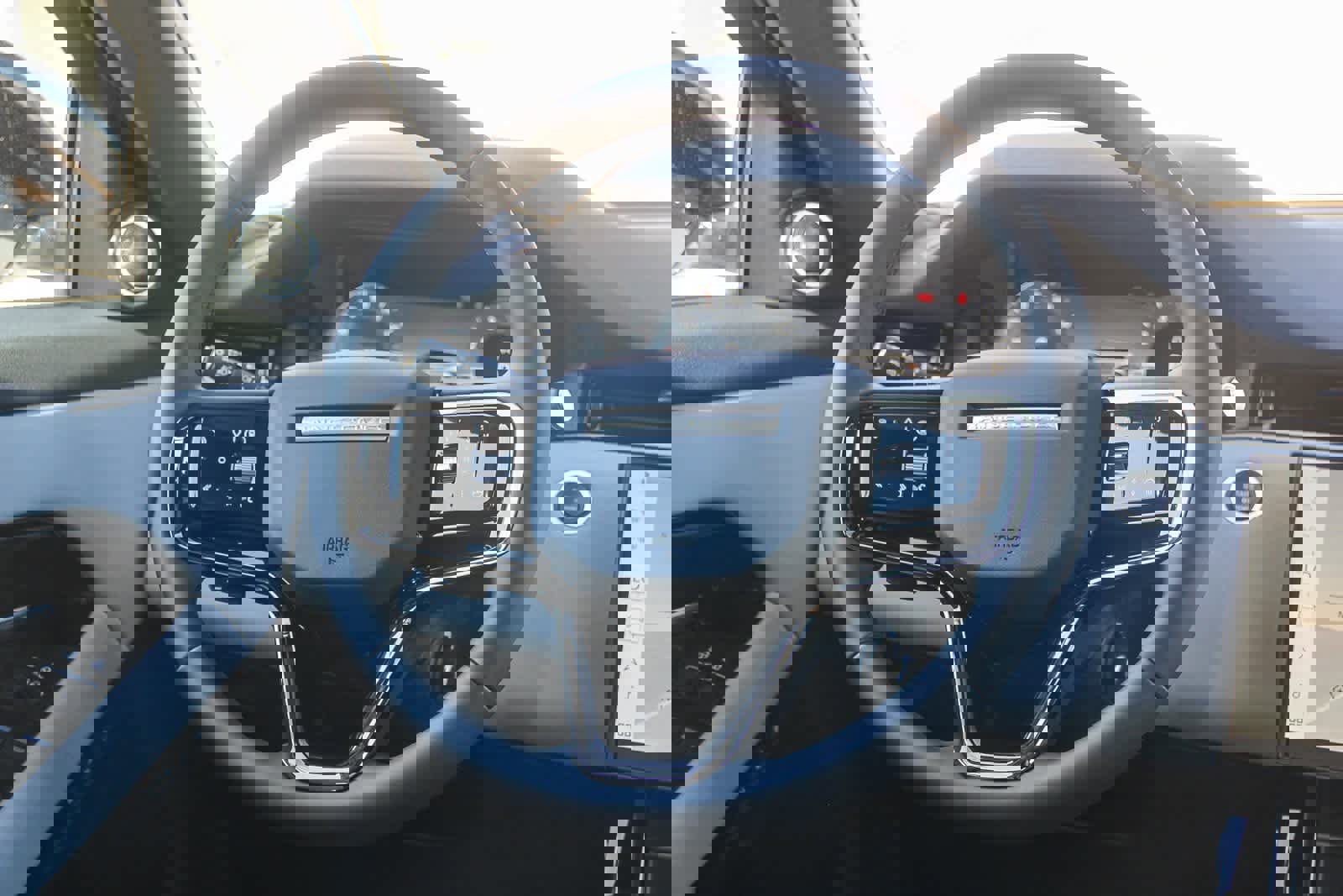 New 2026 Land Rover Range Rover Evoque S image 14