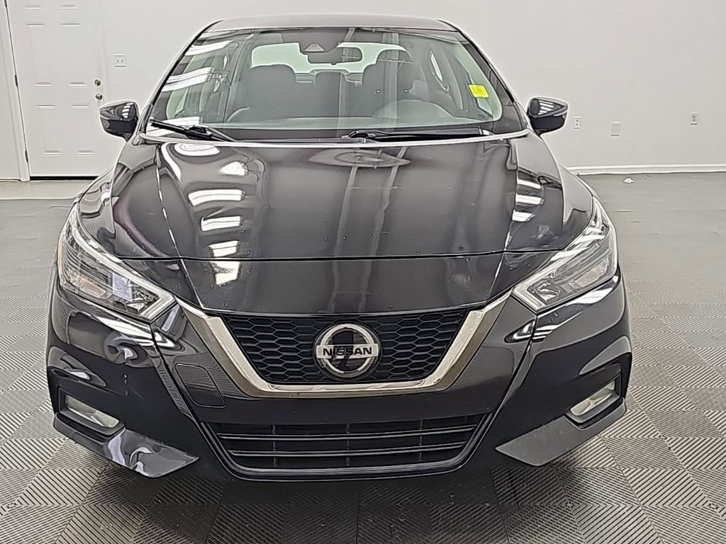 Used 2021 Nissan Versa SR w/ Convenience Package image 3