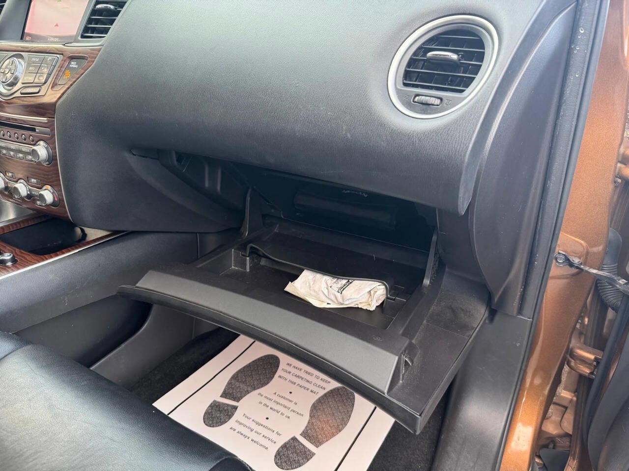 Used 2017 Nissan Pathfinder Platinum w/ Family Entertainment Package image 22