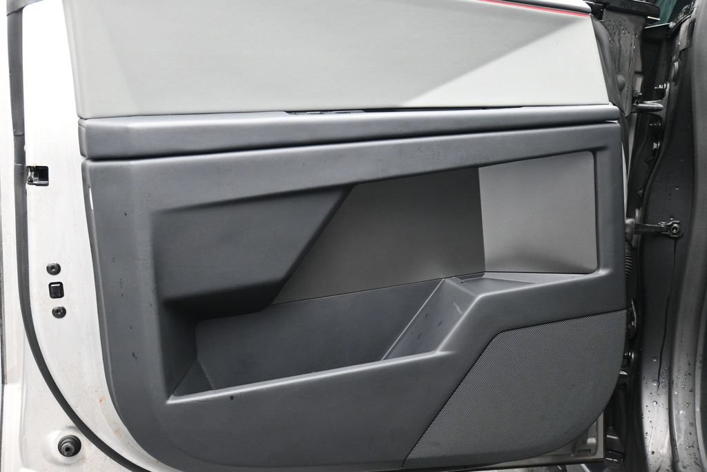 Used 2024 Tesla Cybertruck AWD Crew Cab image 9