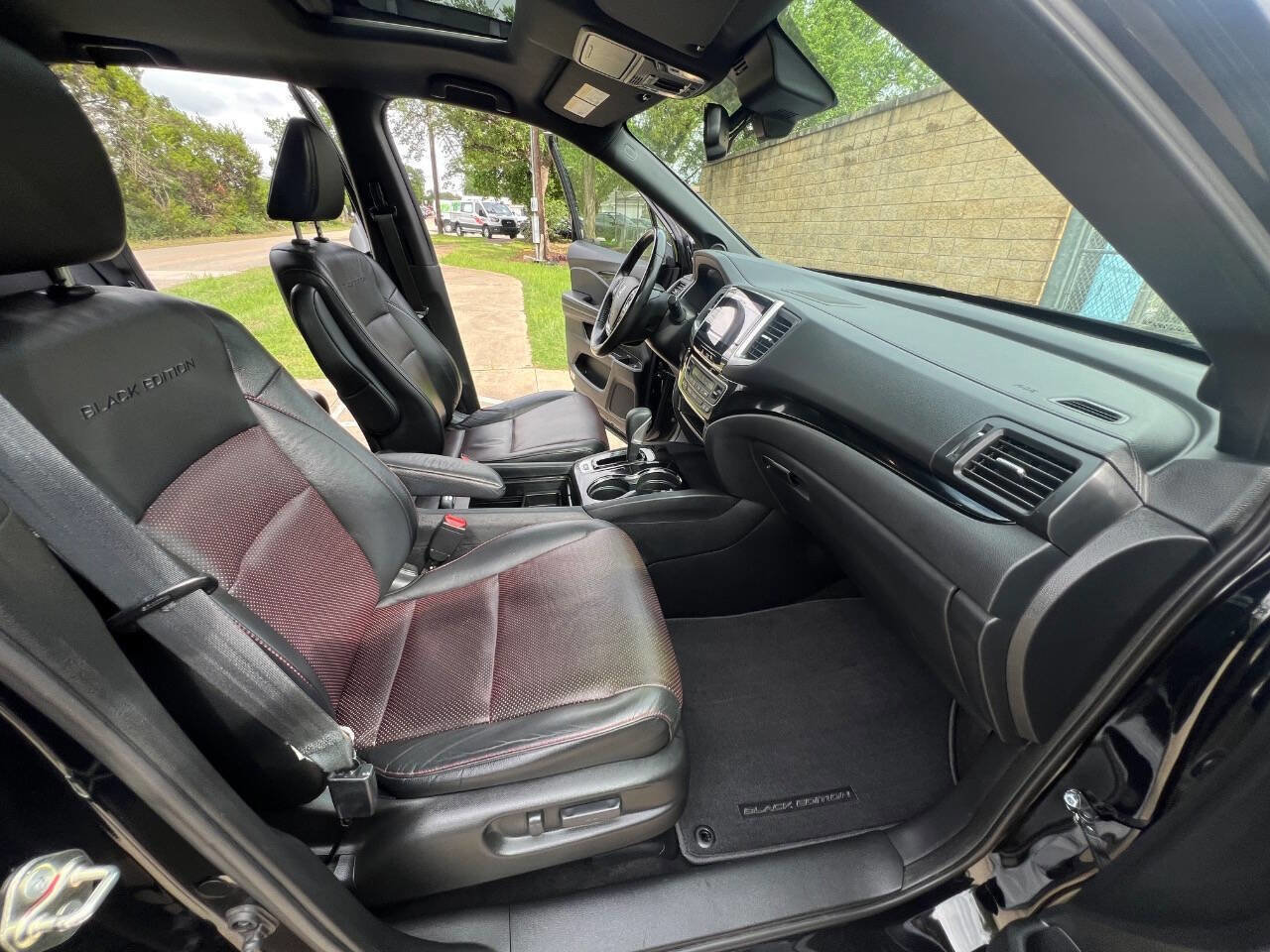 Used 2017 Honda Ridgeline Black Edition image 39