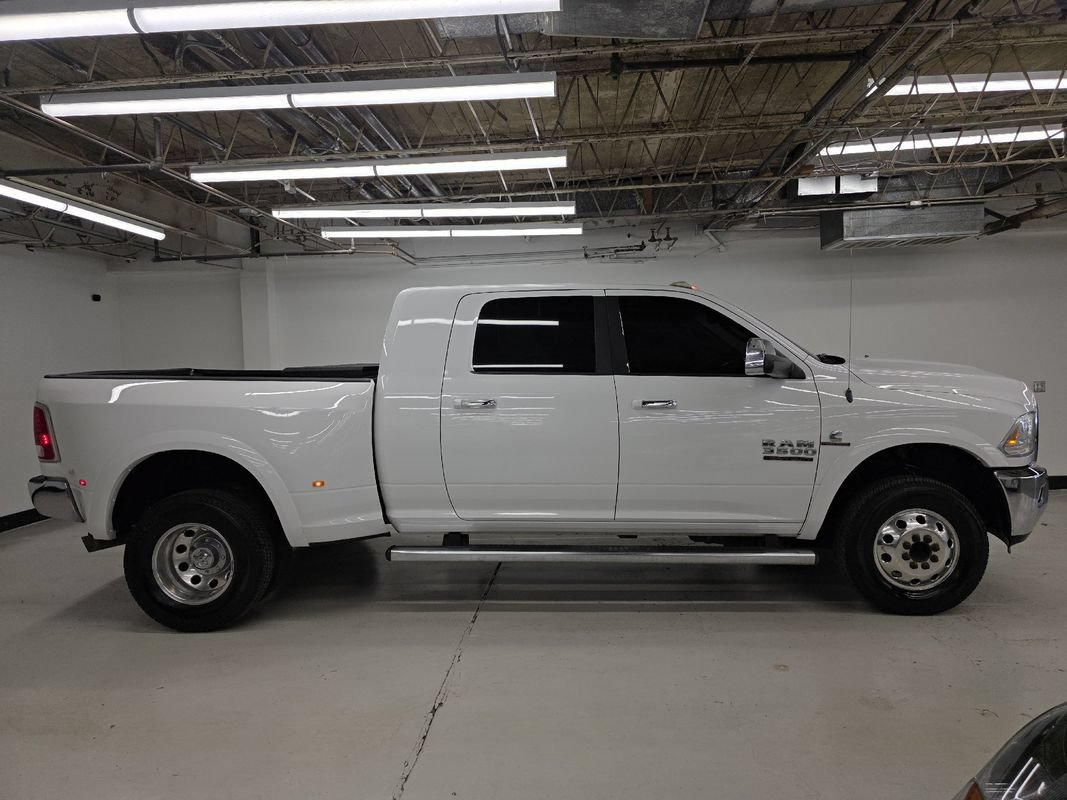 Used 2014 RAM 3500 Laramie AWD/4WD image 9