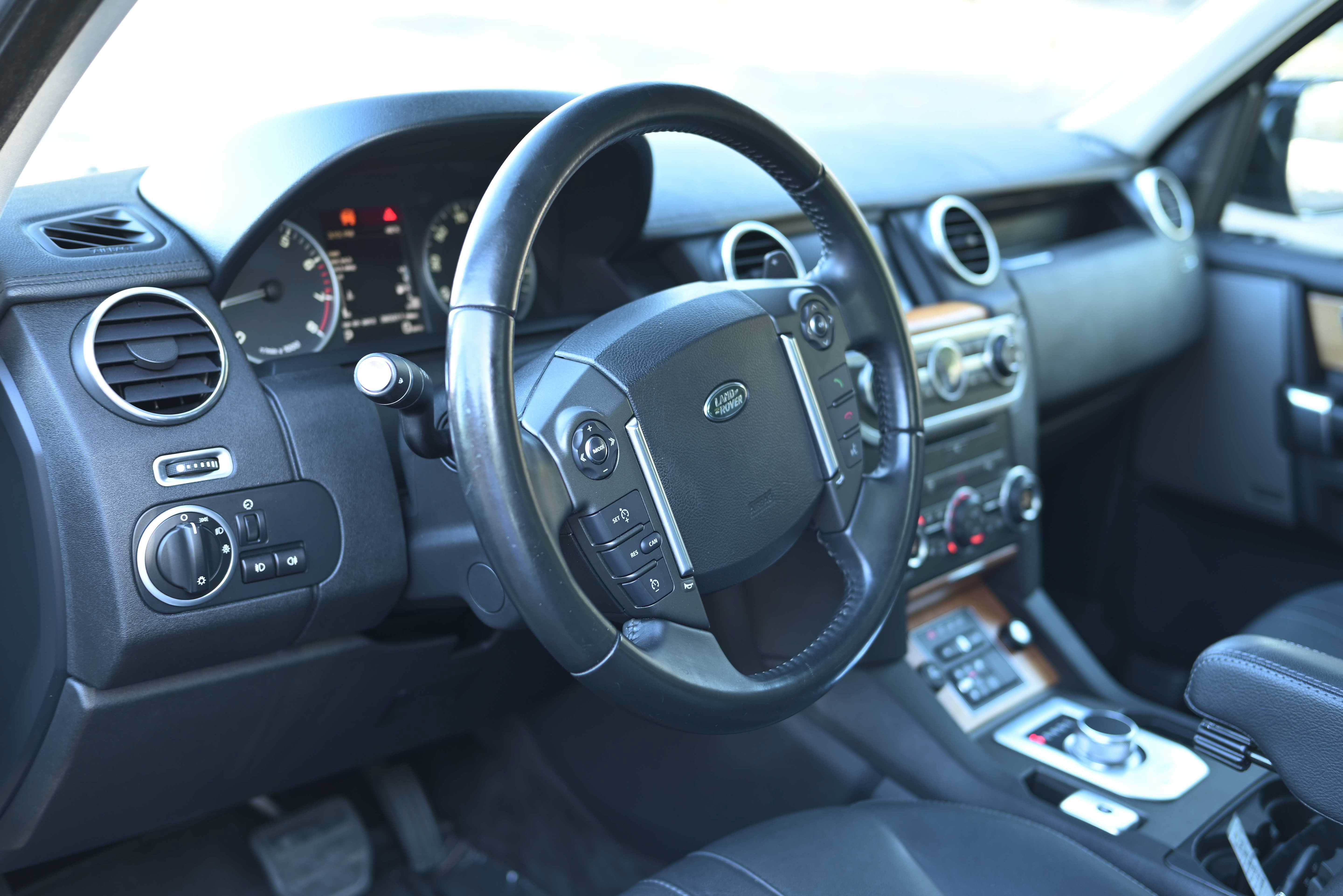 Used 2014 Land Rover LR4 HSE AWD/4WD image 14