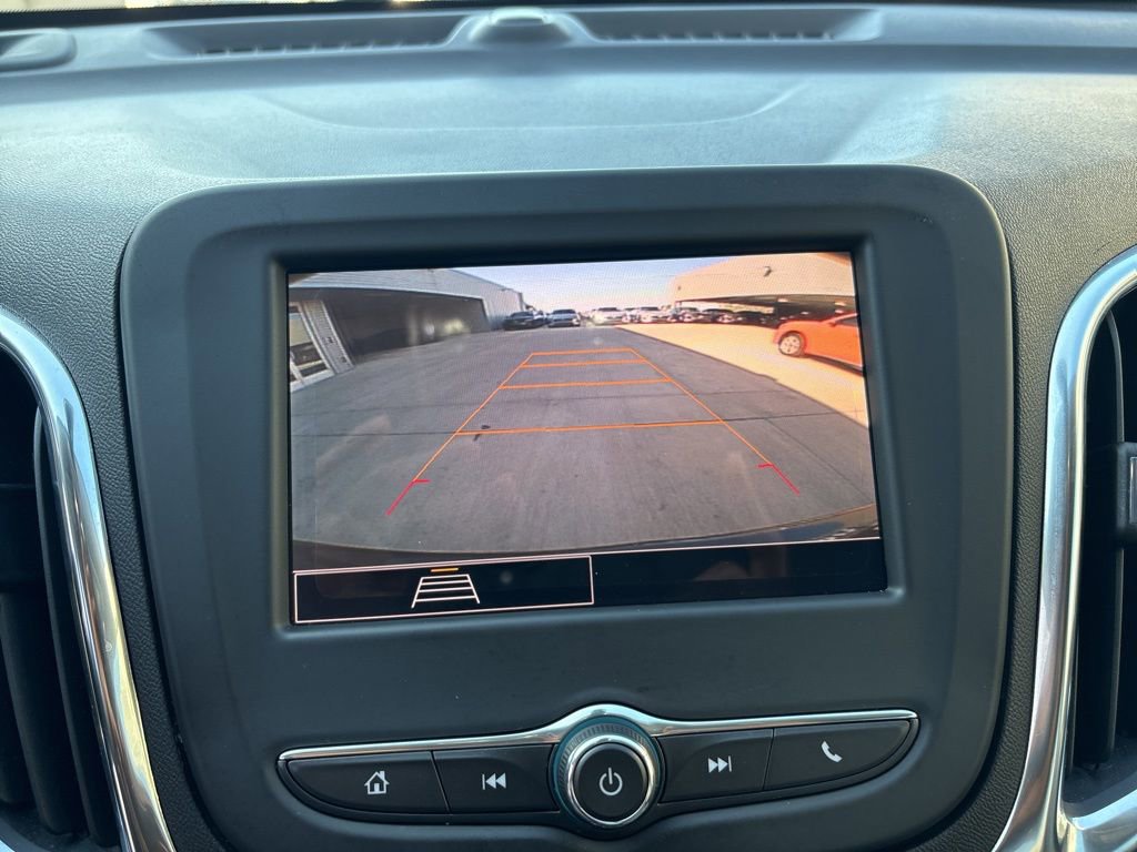 Used 2024 Chevrolet Equinox LS w/ LS Convenience Package image 24