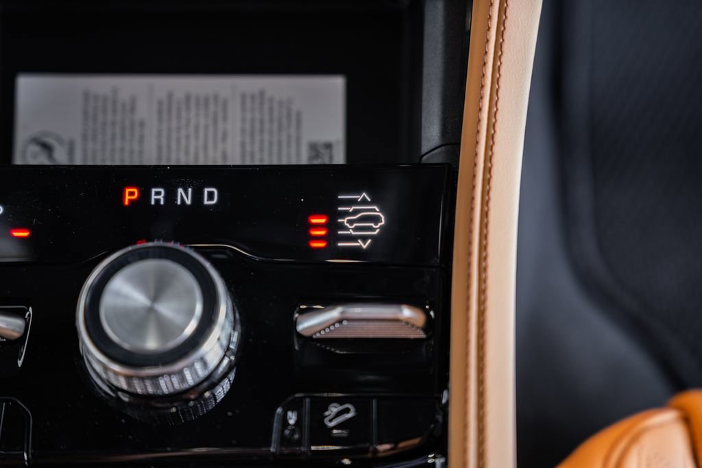 New 2025 Jeep Grand Cherokee Summit image 26