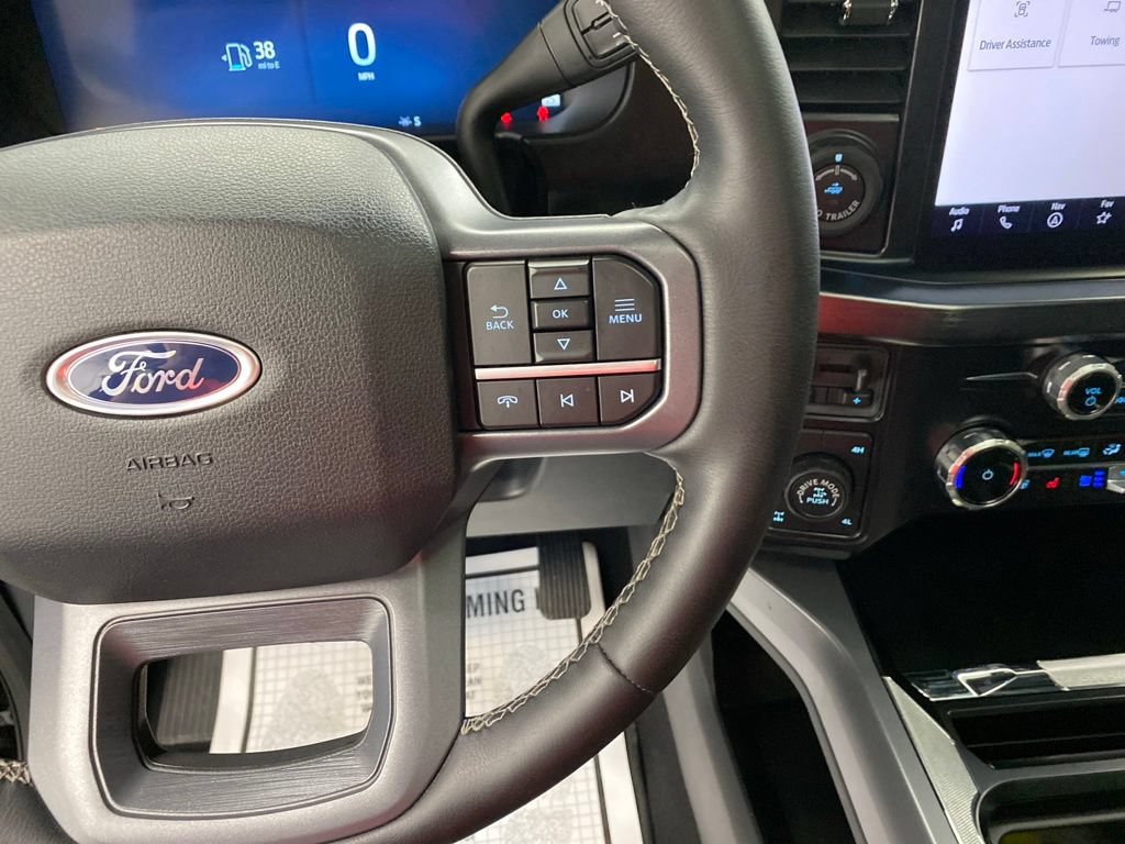 Used 2025 Ford F250 Lariat w/ Lariat Ultimate Package AWD/4WD image 18