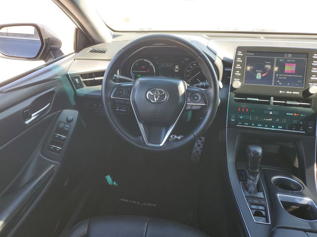 Used 2020 Toyota Avalon XSE image 15