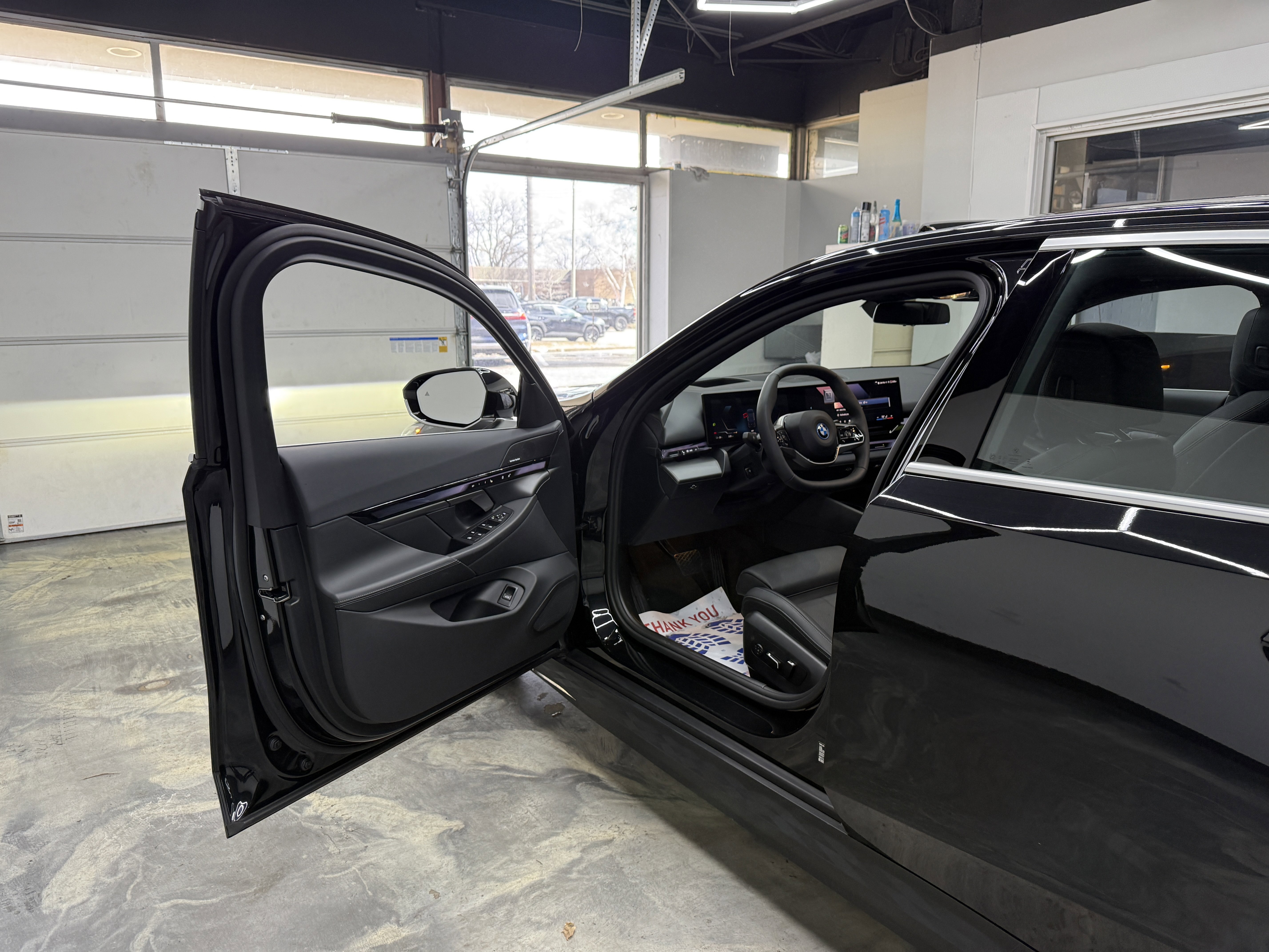 Used 2024 BMW i5 eDrive40i w/ M Sport Package image 9