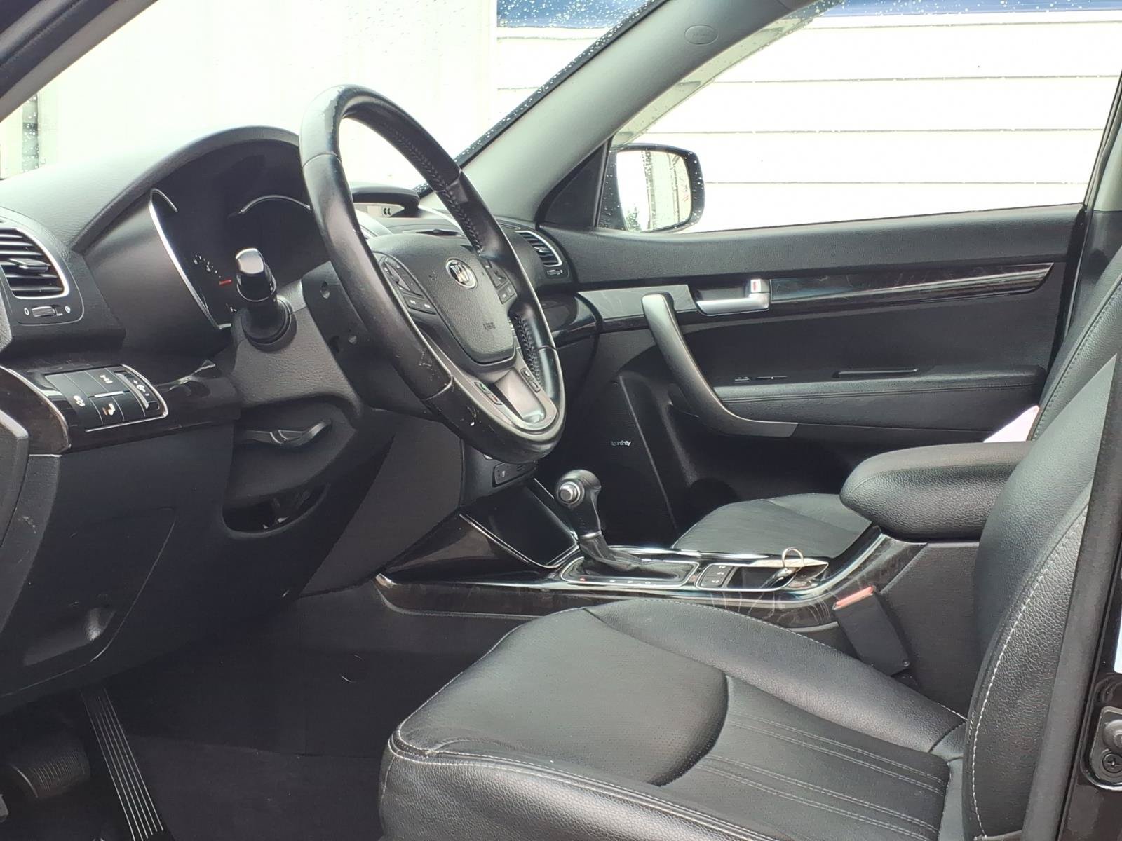 Used 2014 Kia Sorento EX w/ EX V6 Touring Package AWD/4WD image 6