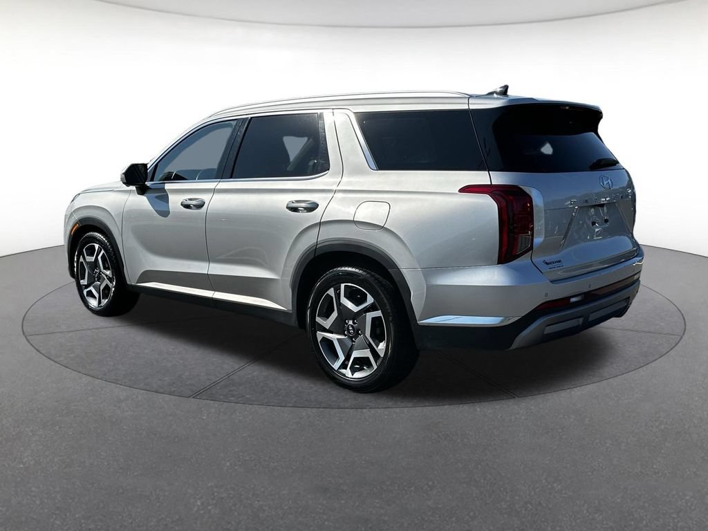 Used 2024 Hyundai Palisade Limited AWD/4WD image 3