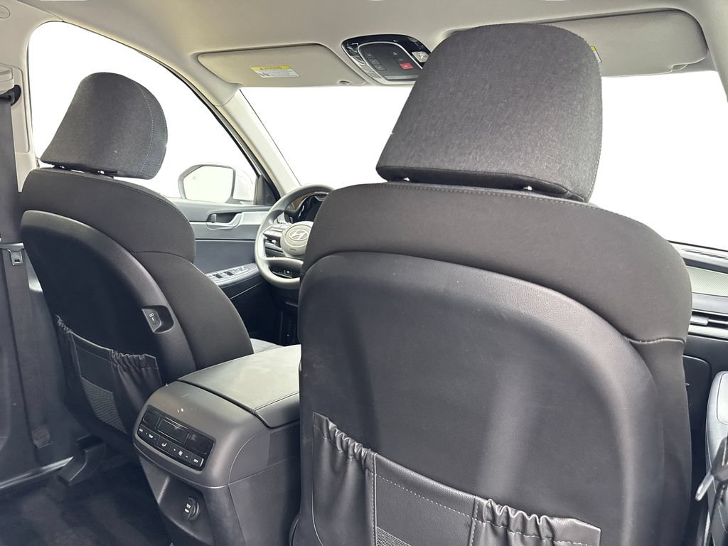 Used 2025 Hyundai Palisade SE FWD image 42