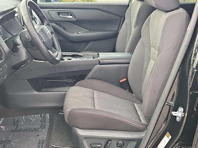 Used 2026 Nissan Rogue SV FWD image 15