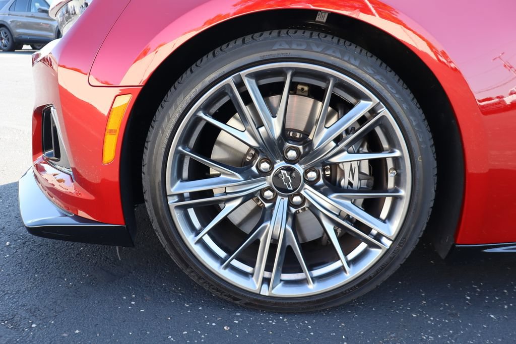 Used 2023 Chevrolet Camaro ZL1 RWD image 11