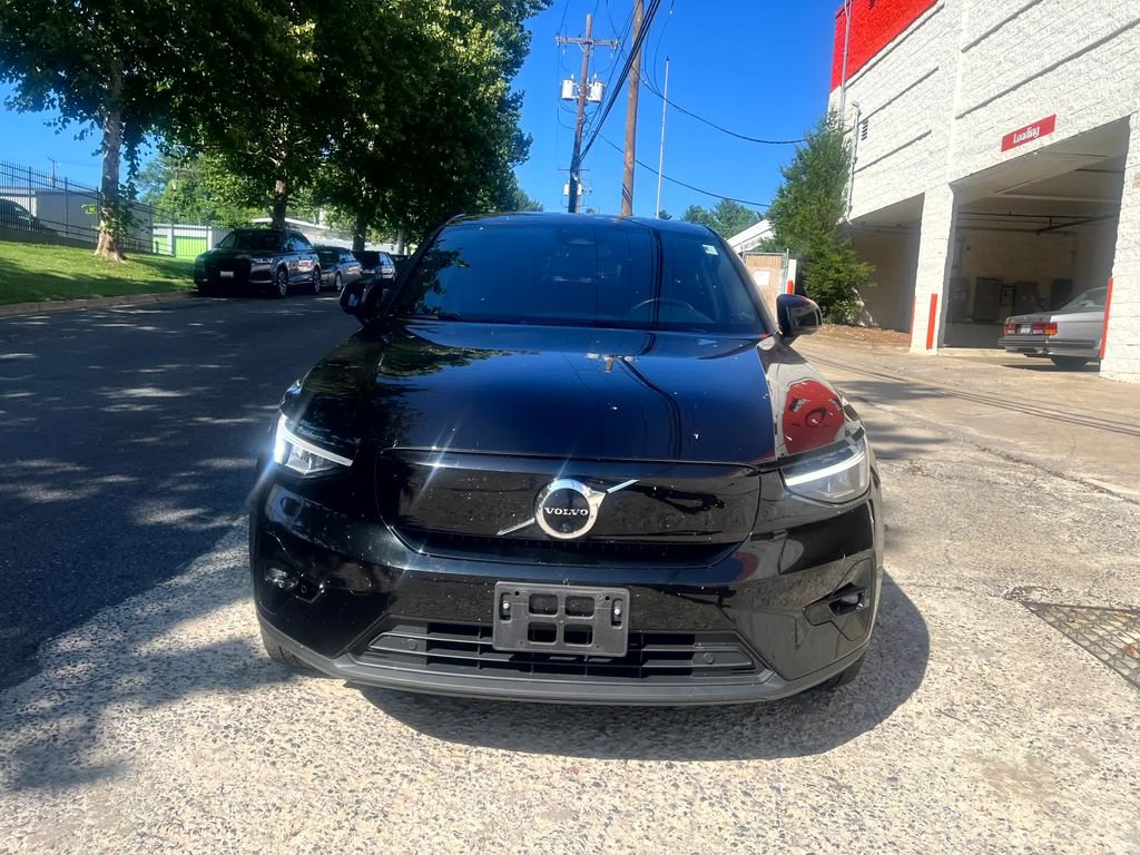 Certified 2023 Volvo C40 P8 Recharge Plus w/ Protection Package Premier AWD/4WD image 2