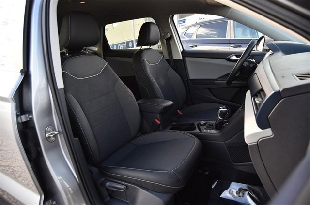 Certified 2023 Volkswagen Taos SE image 21