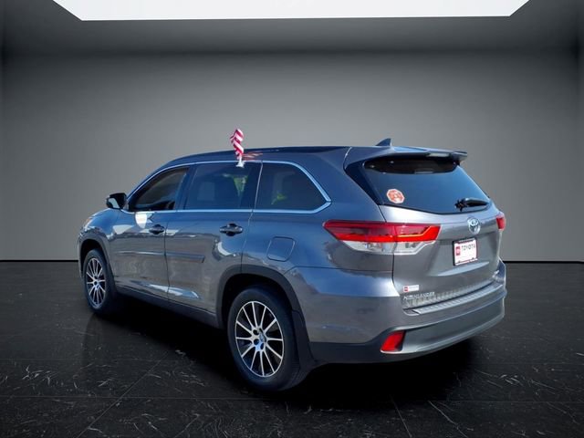 Used 2018 Toyota Highlander SE w/ Protection Package #3 AWD/4WD image 6