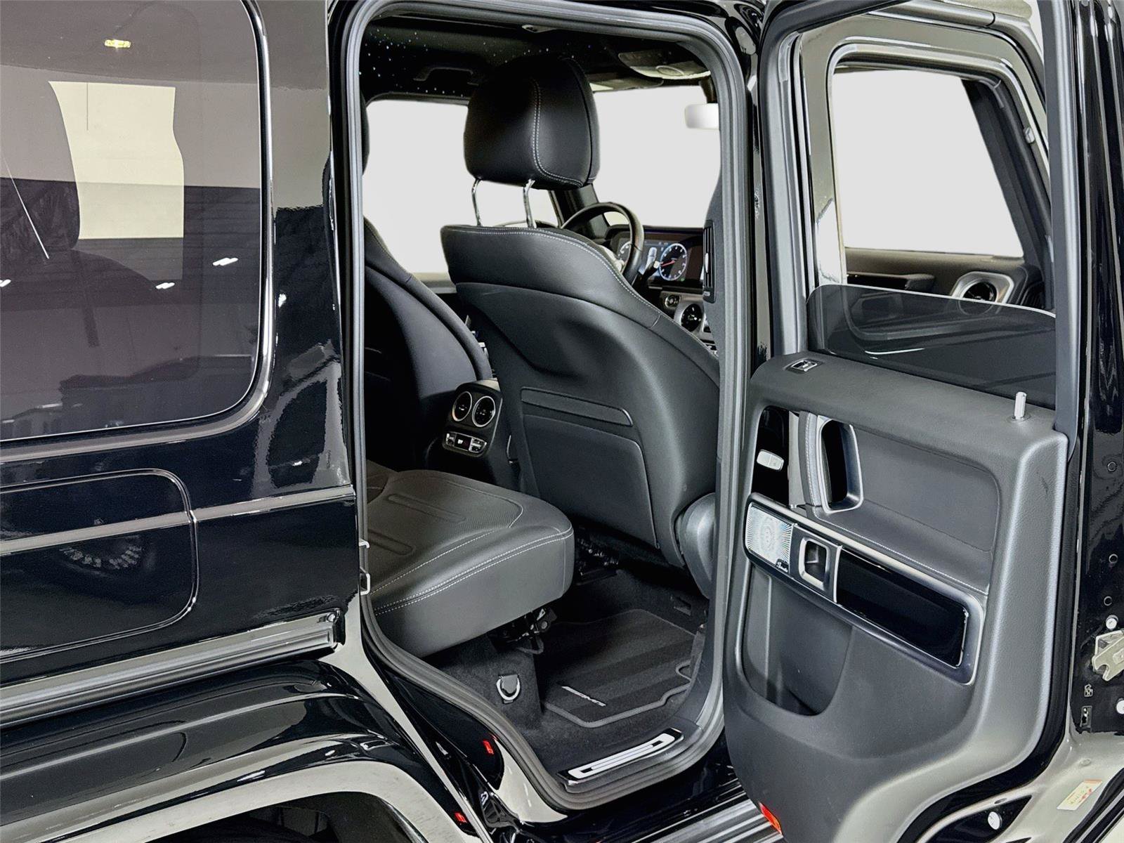 Used 2021 Mercedes-Benz G 550 image 32