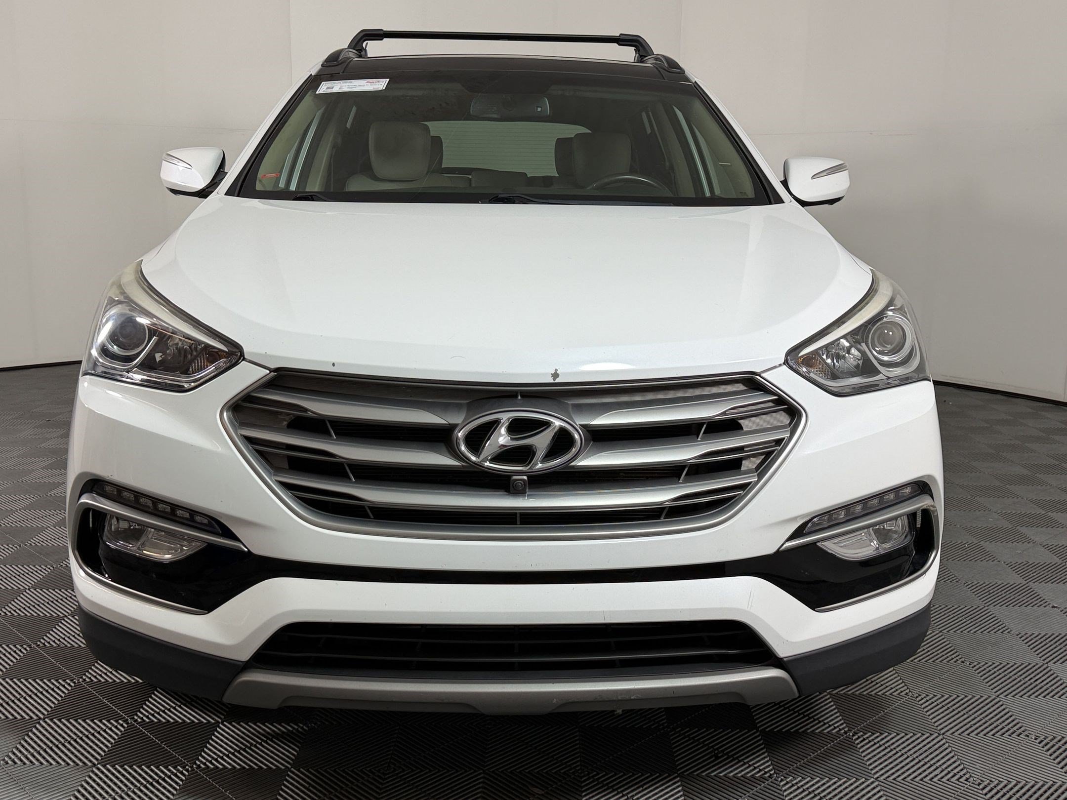 Used 2017 Hyundai Santa Fe Sport w/ 2.4L Tech Package 04 FWD image 5