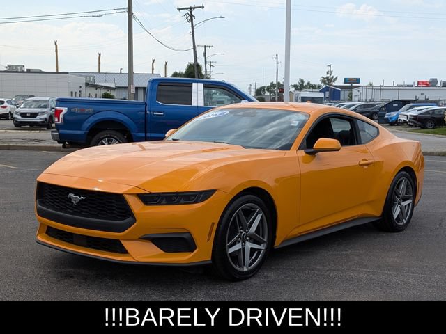 Used 2026 Ford Mustang Coupe RWD image 4